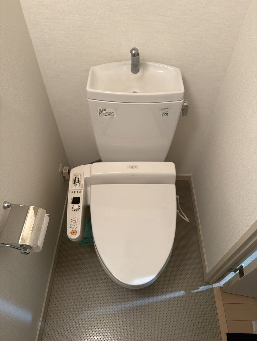 東京都江戸川区 マンション トイレ交換 施工前写真