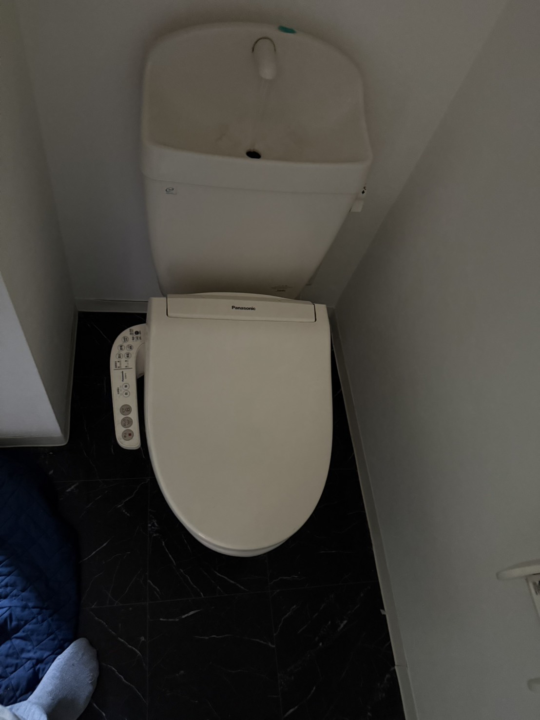東京都板橋区 アパート トイレ交換 施工前写真