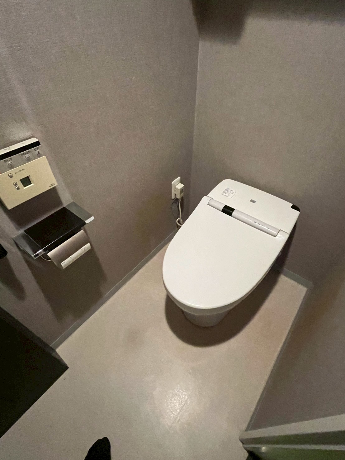 横浜市都筑区 TOTO CS367B トイレ交換 施工前写真